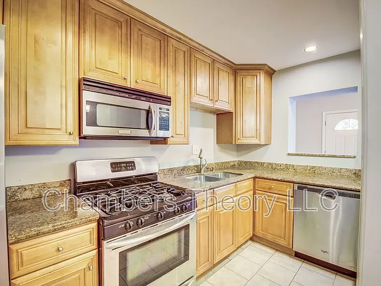 1417 Downing St NE — Photo 18