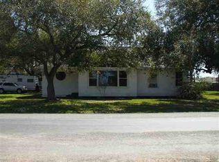 5848 25th St, Groves, TX 77619