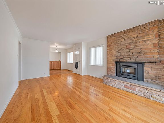 4th image of 939 Capuchino Ave