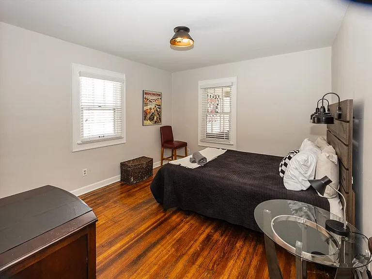 6140 Winthrop Ave — Photo 14