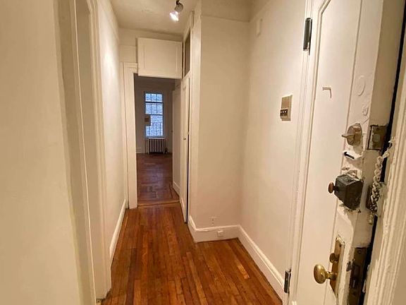 5th image of 107 E 89th St APT 2C