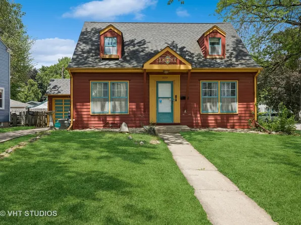 1074 Birchdale Dr, Elgin, IL 60123