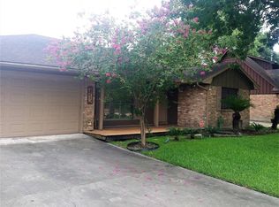 2607 Peach Ln, Pasadena, TX 77502