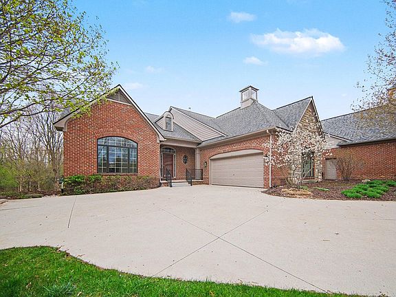 3rd image of 5496 Pinnacle Ct