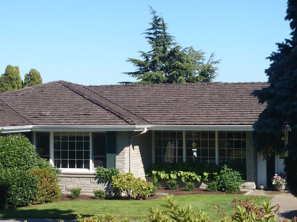 2nd image of 6421 NE Windermere Rd