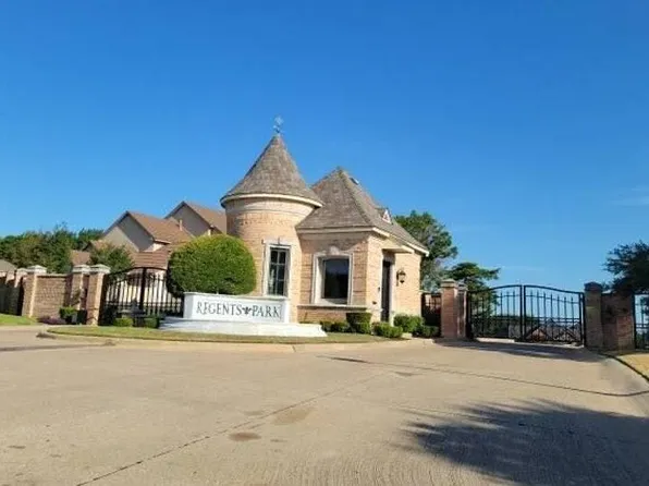 1255 Regents Park Ct, Desoto, TX 75115