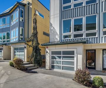 7526 43rd Ave S #A, Seattle, WA, 98118