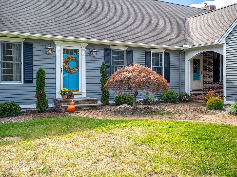 10 Campbell Road, Bedford, NH 03110 Zillow