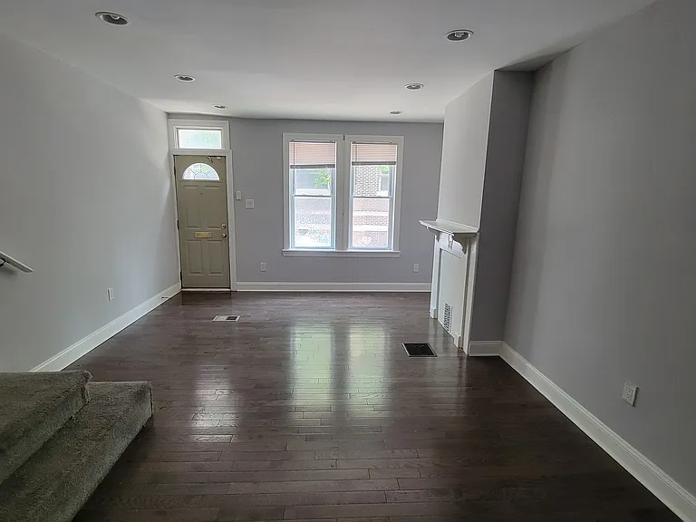 1606 S Bailey St — Photo 18