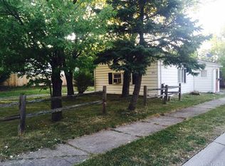 492 Longmeadow Rd, Amherst, NY 14226