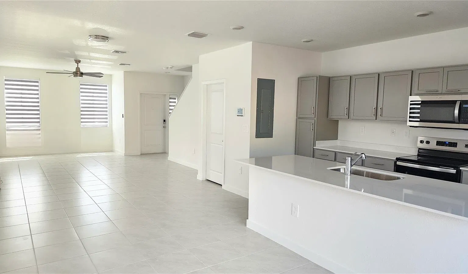 3 bed, 1487 sqft, $2,650 — Photo 3