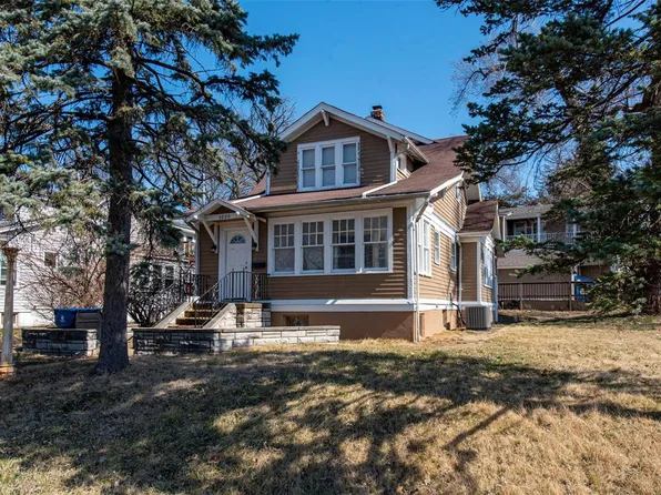 3000 Woodson Rd, Saint Louis, MO 63114