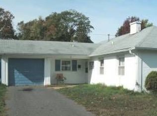 47 Princeton Ln, Willingboro, NJ 08046