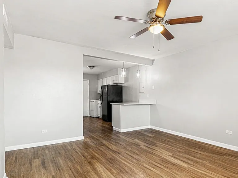 370 Benton St #5 — Photo 3
