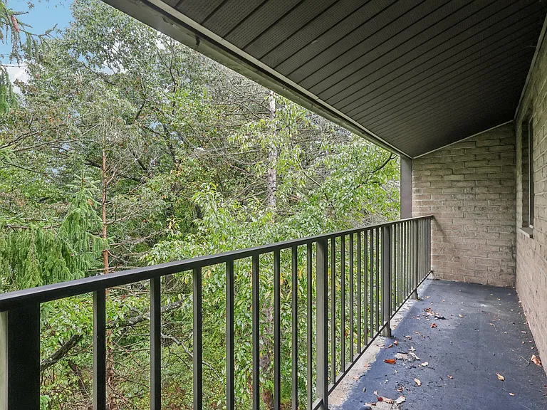 Hep Park Village — Photo 25
