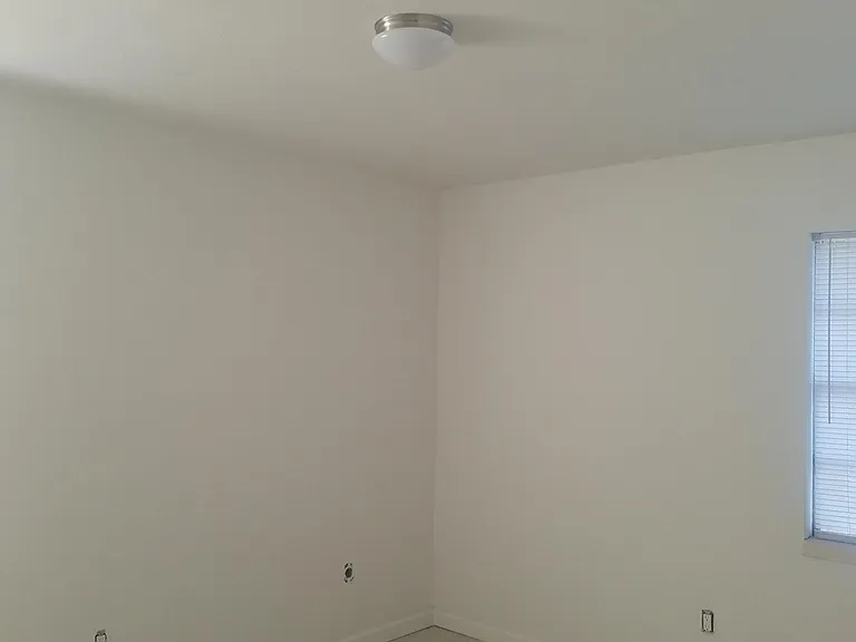 678 Meadow Dr — Photo 8