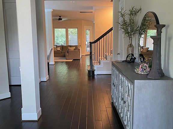 4th image of 517 Still Meadow Dr