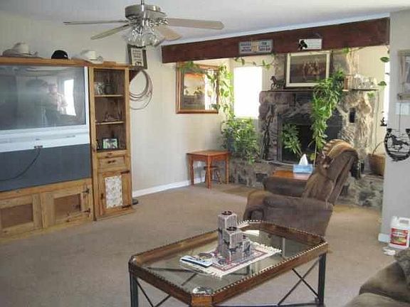 2nd image of 2902 S Lea Ave