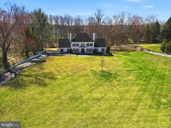 310 Springvale Rd, Great Falls, VA 22066