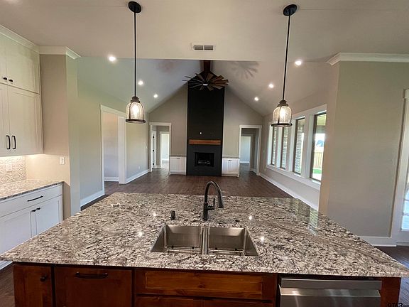 3rd image of 229 Serenity Dr