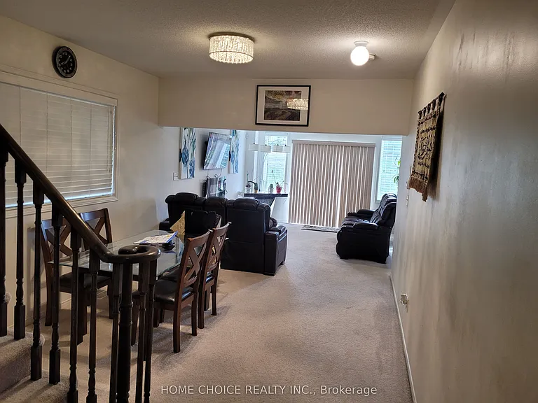 19 Headon Ave — Photo 12