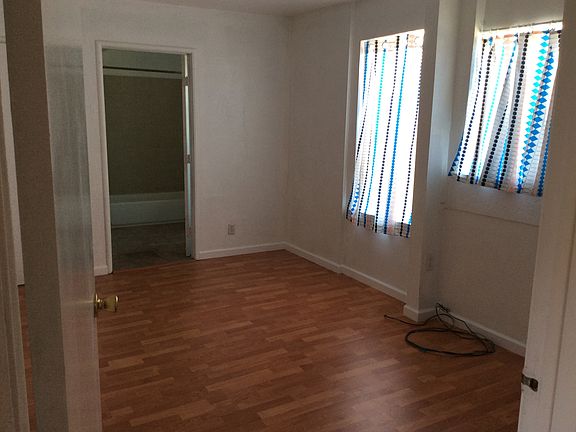 4th image of 1701 San Joaquin St #8