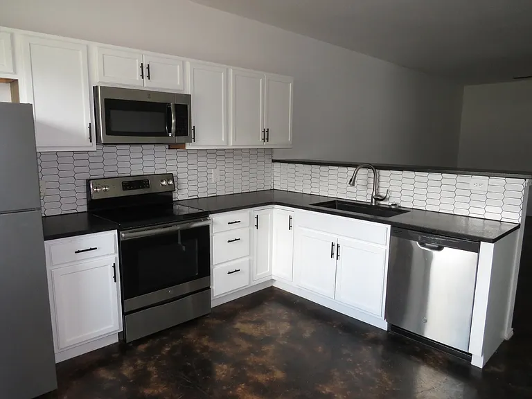 223 N Mary Jo Dr #B — Photo 4