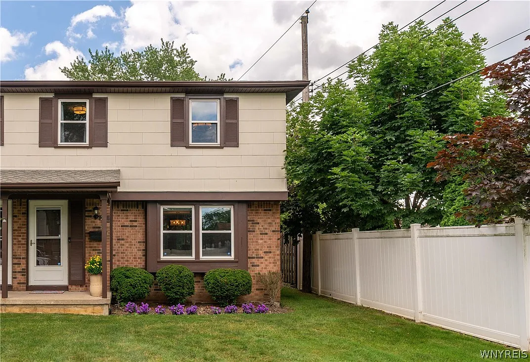 2 bed, 1.5 bath, 1148 sqft, $2,600 — Photo 2