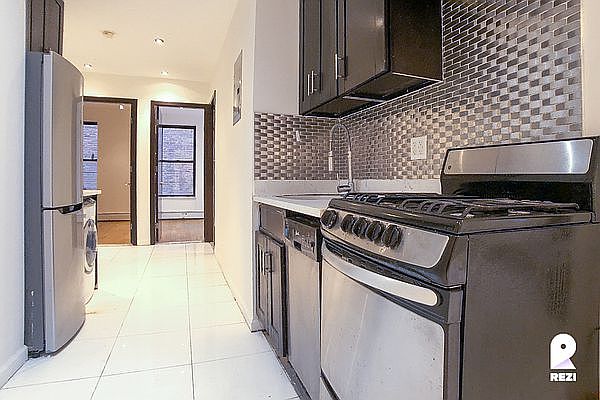 1st image of 169 Manhattan Ave APT 4B