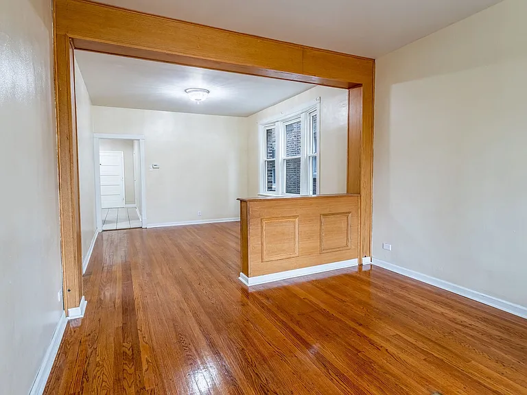 1907 S 49th Ave #1 — Photo 3