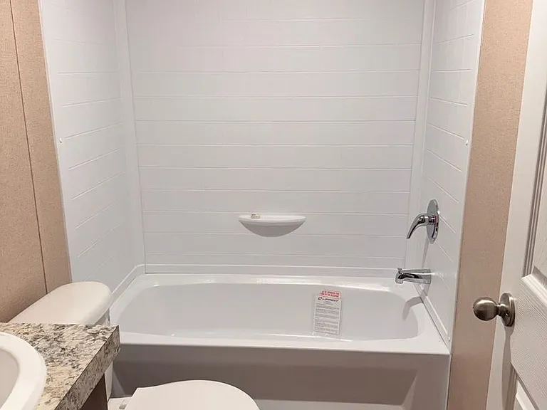 106 Harold Ln — Photo 14