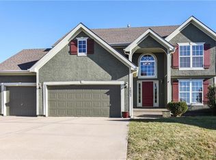 10927 N Randolph Ave, Kansas City, MO 64157