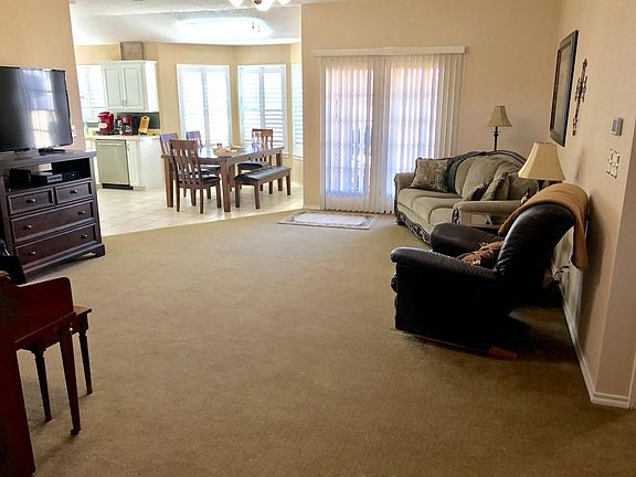 3rd image of 22 Hunnington Dr