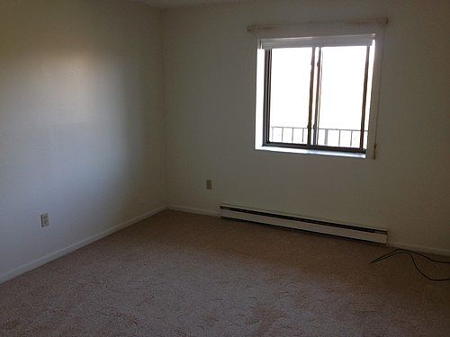 1st image of 182 Quincy Ave APT 16