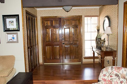 5th image of 105 Lancashire Dr