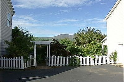 2nd image of 267 Tanbark Dr