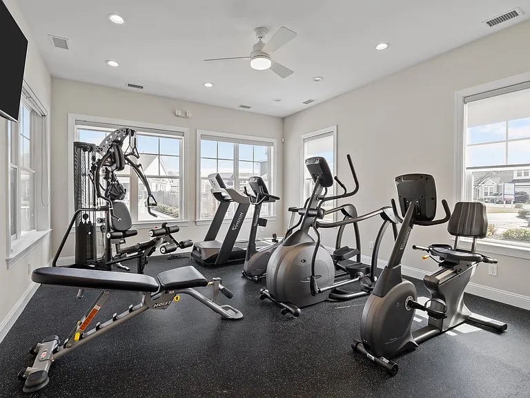 4260 Longleaf Pl — Photo 45