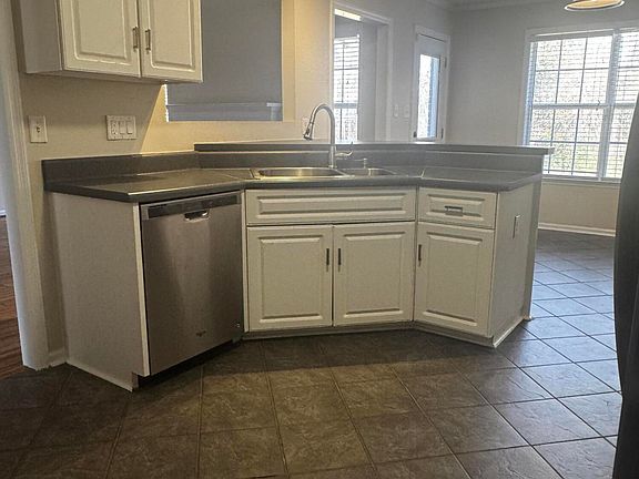 5th image of 4542 Country Glen Cir