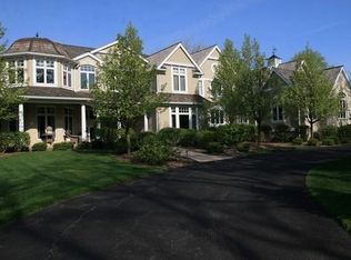 260 Briar Ln, Highland Park, IL 60035