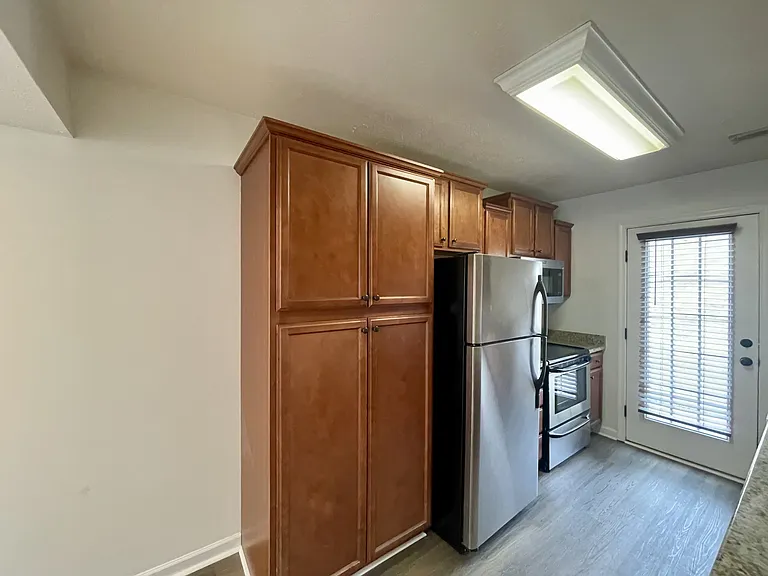 111 Old Tavern Cir #1 — Photo 5