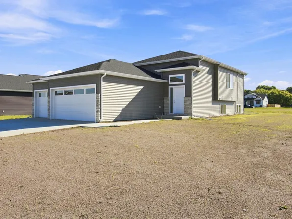 106 18th St NE, Barnesville, MN 56514