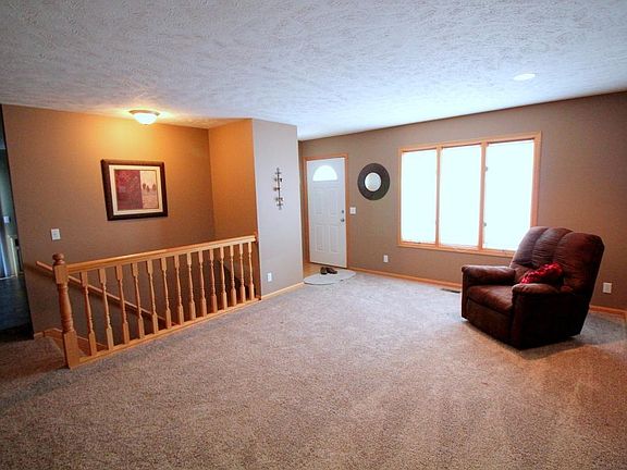 2nd image of 6445 Cornflower Dr