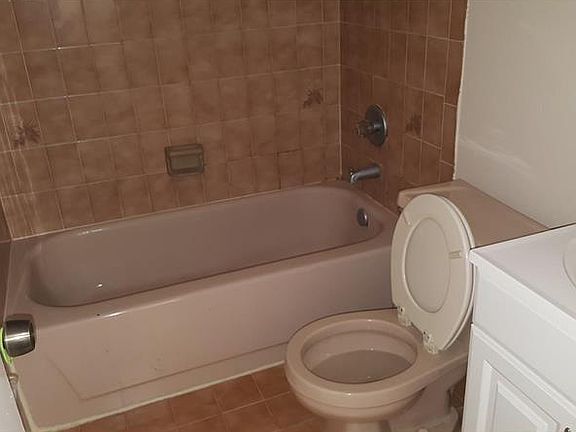 5th image of 5798 W 26th Ave #206
