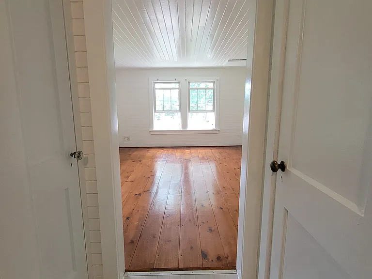 107A Hill St SE — Photo 3
