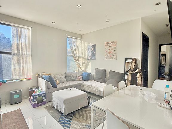 2nd image of 320 Manhattan Ave #53B
