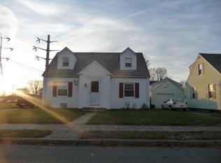 153 Edgemere Rd, Pawtucket, RI 02861