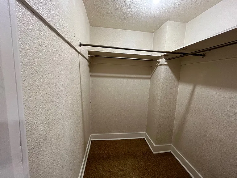 500 N Negley Ave #8 — Photo 13