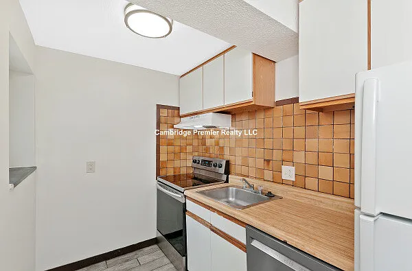 287 Harvard St #1