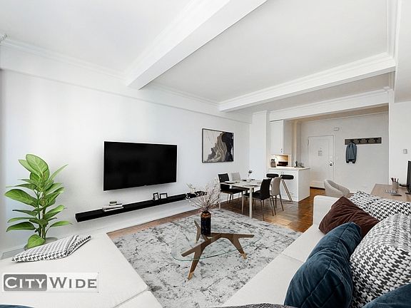 2nd image of 295 Central Park W APT 2C