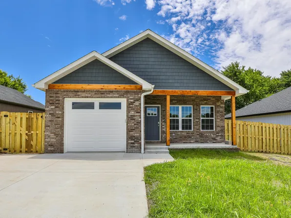 260 W Erin Circle, Bolivar, MO 65613